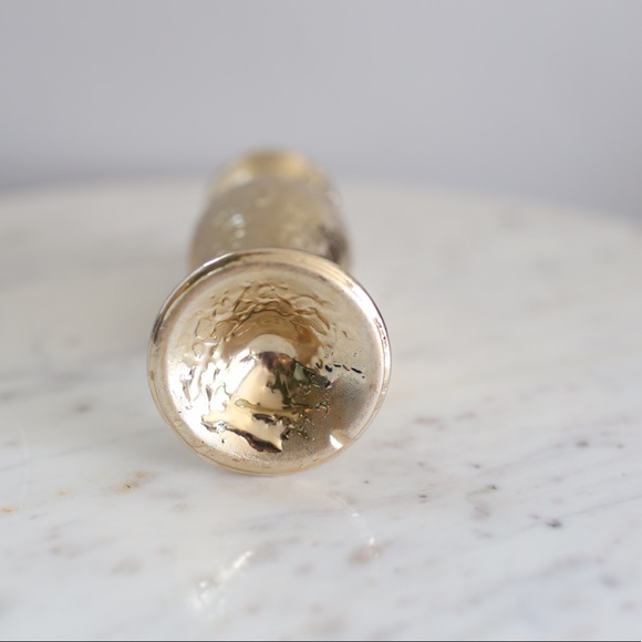 Textured gold candlestick holder - Picture 6 of 7